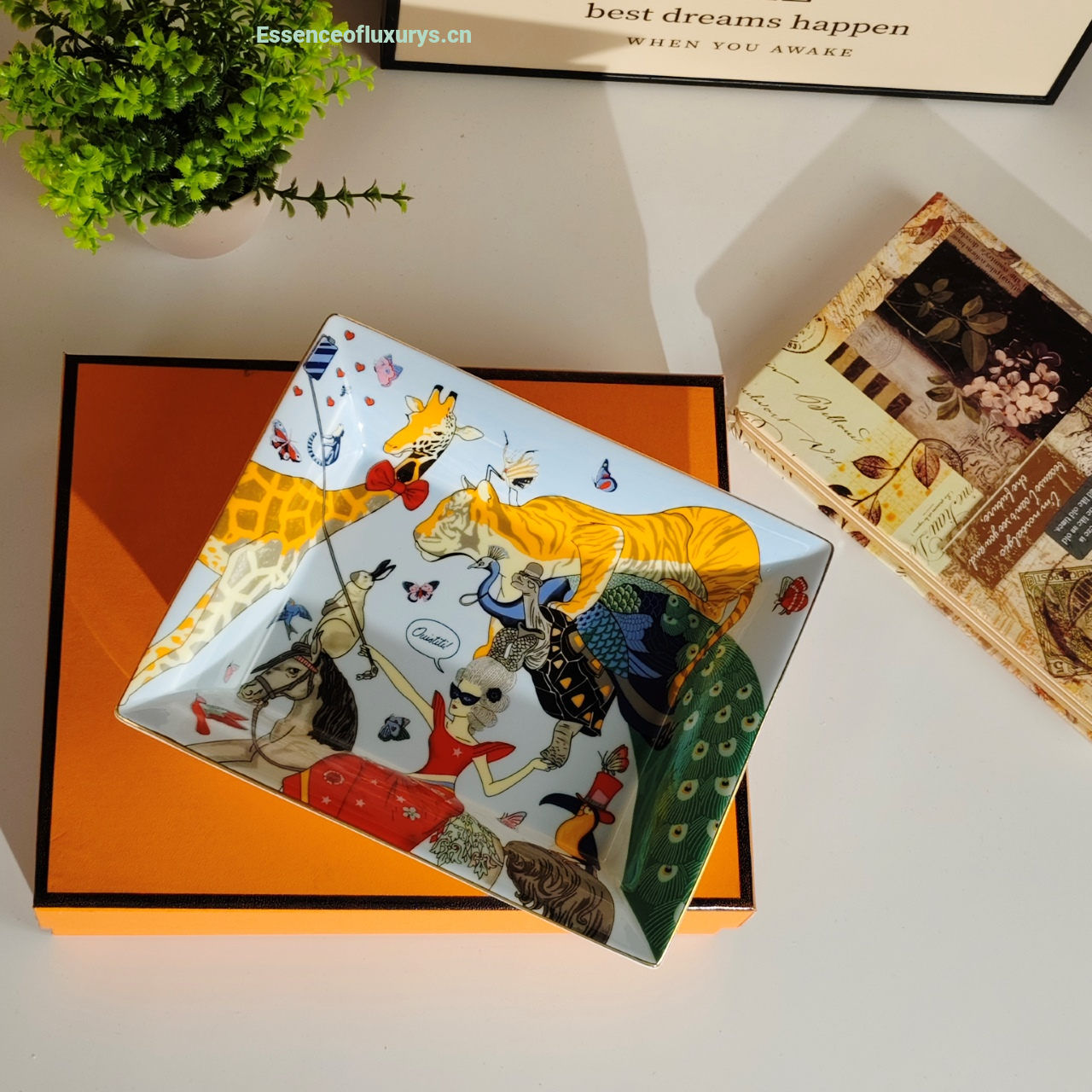 Trays Hermes Story Change Tray