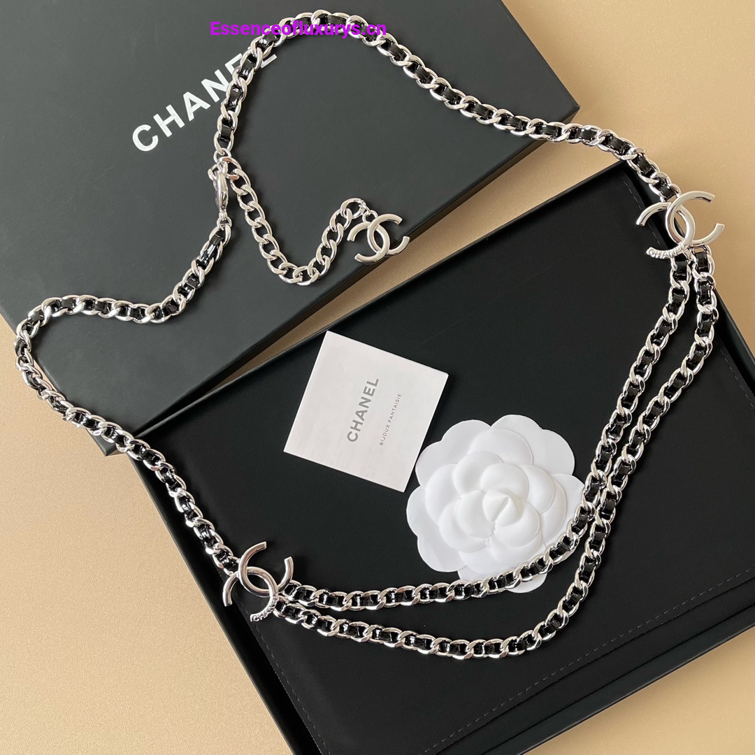 Chanel CC Logo Leather and Chain Belt