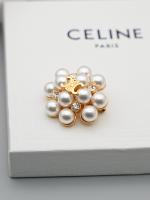 Celine Triomphe Pearl Les Perles Broochs
